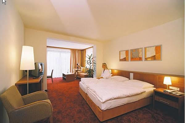 Seminarhotel Lengbachhof Gmbh Altlengbach ภายนอก รูปภาพ